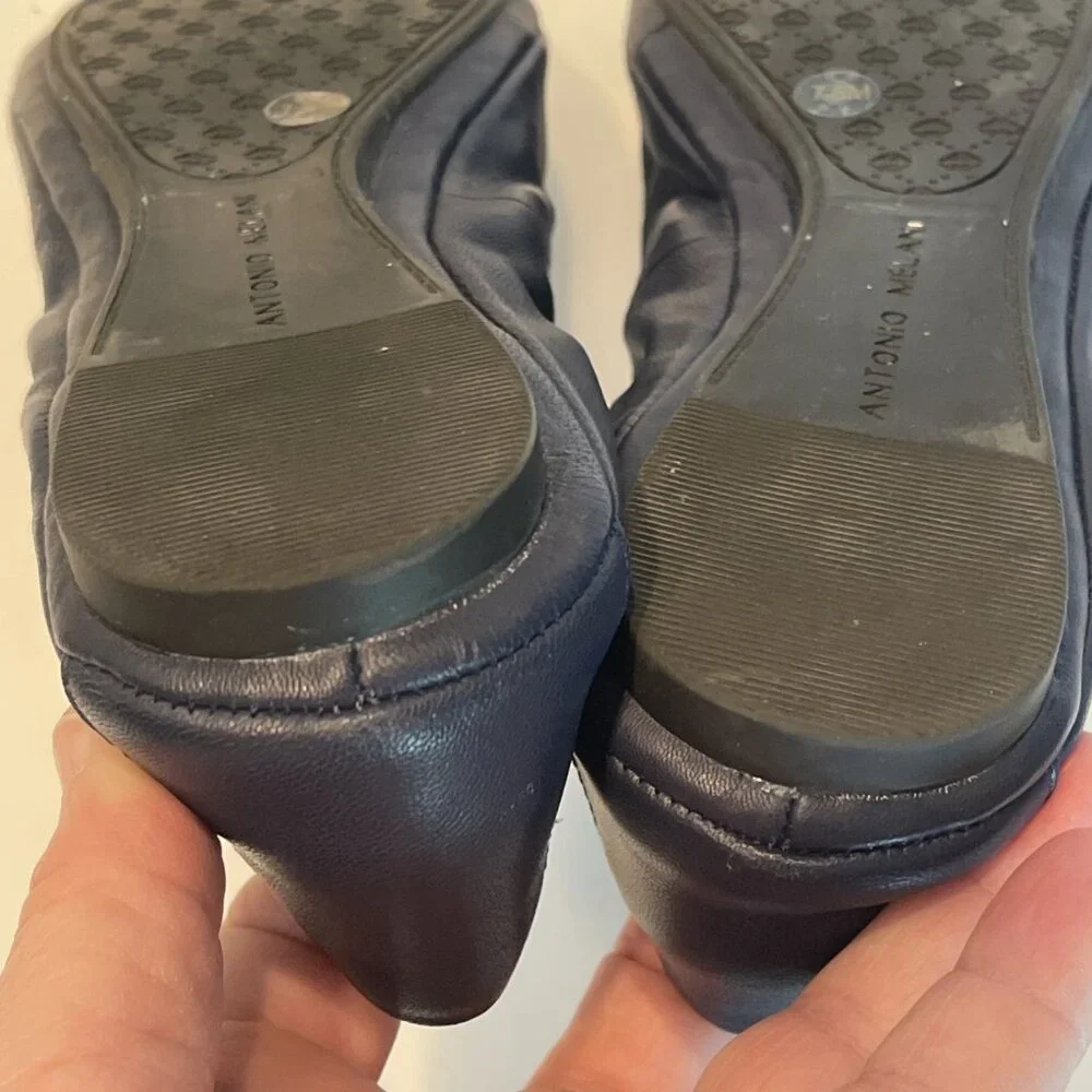 Antonio Melani Navy Blue Ballet Flats Women's Size 7.5‎ Leather Slip-ons Soft